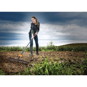 Grebla pentru sol Fiskars QuikFit, 16 dinti